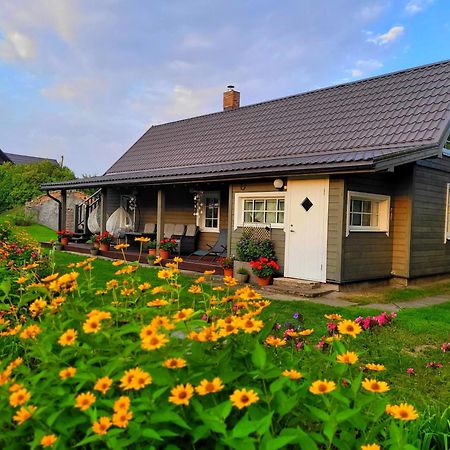 Vila Namins Pie Juras Lapmežciems Exteriér fotografie